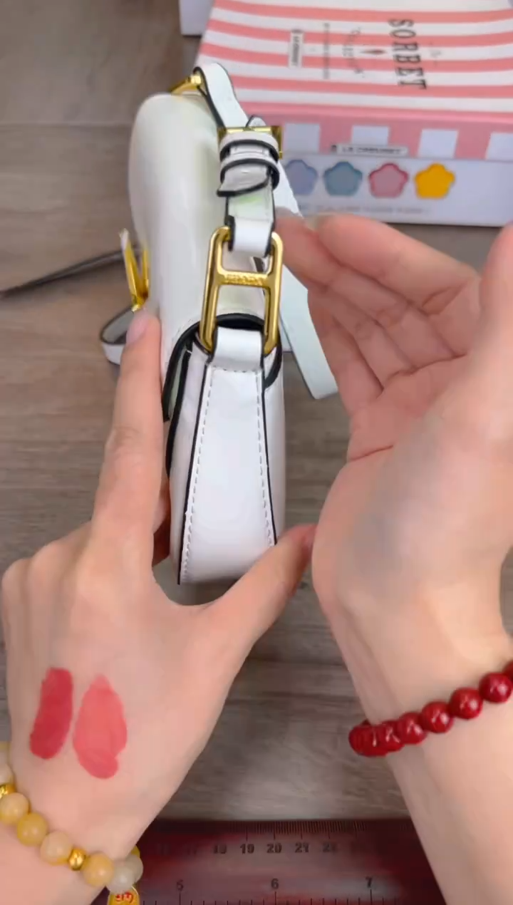 瓷片新号开播漏不停@@CQ1310