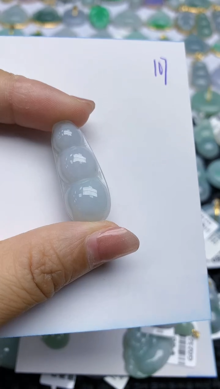 【闪购商品】翡翠颈饰未镶嵌天然翡翠A货