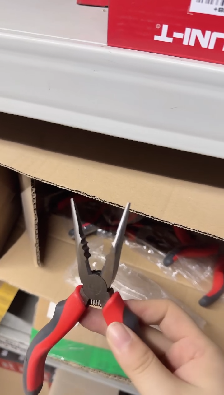 邹****饰精明鼠NF-826 地下电缆探测仪