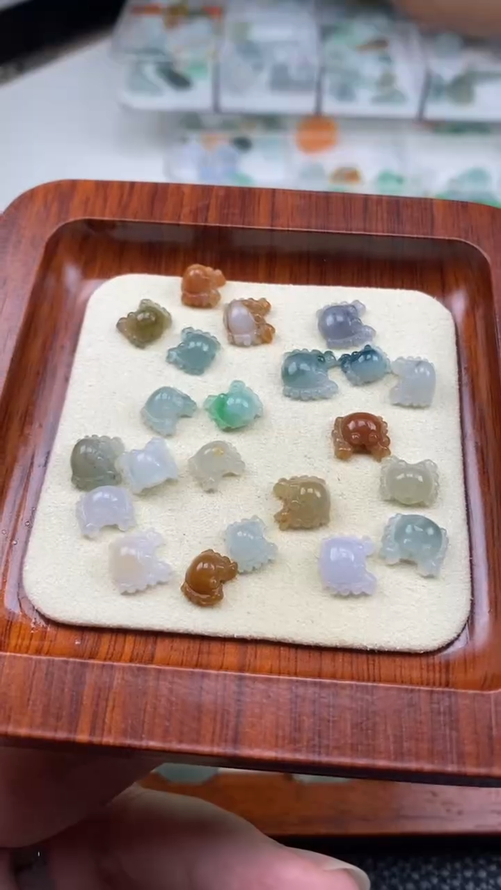 【闪购商品】翡翠挂件未镶嵌螃蟹多样性发其一