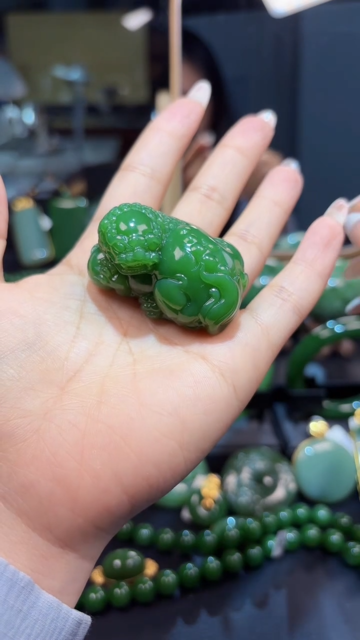 【闪购商品】和田玉（碧玉）颈饰未镶嵌1