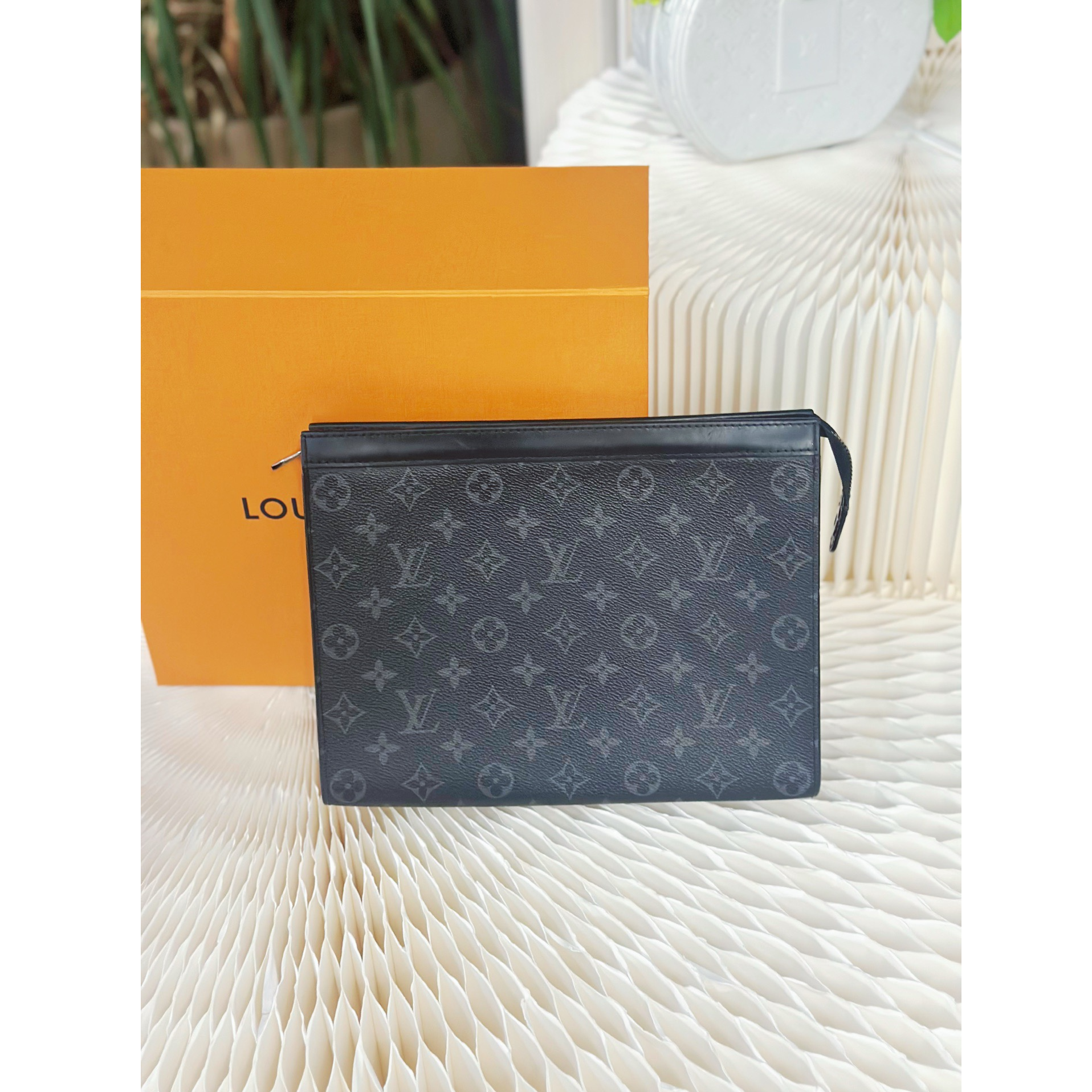99新 LouisVuitton/路易威登  老佛爷 黑色老花洗漱手拿包