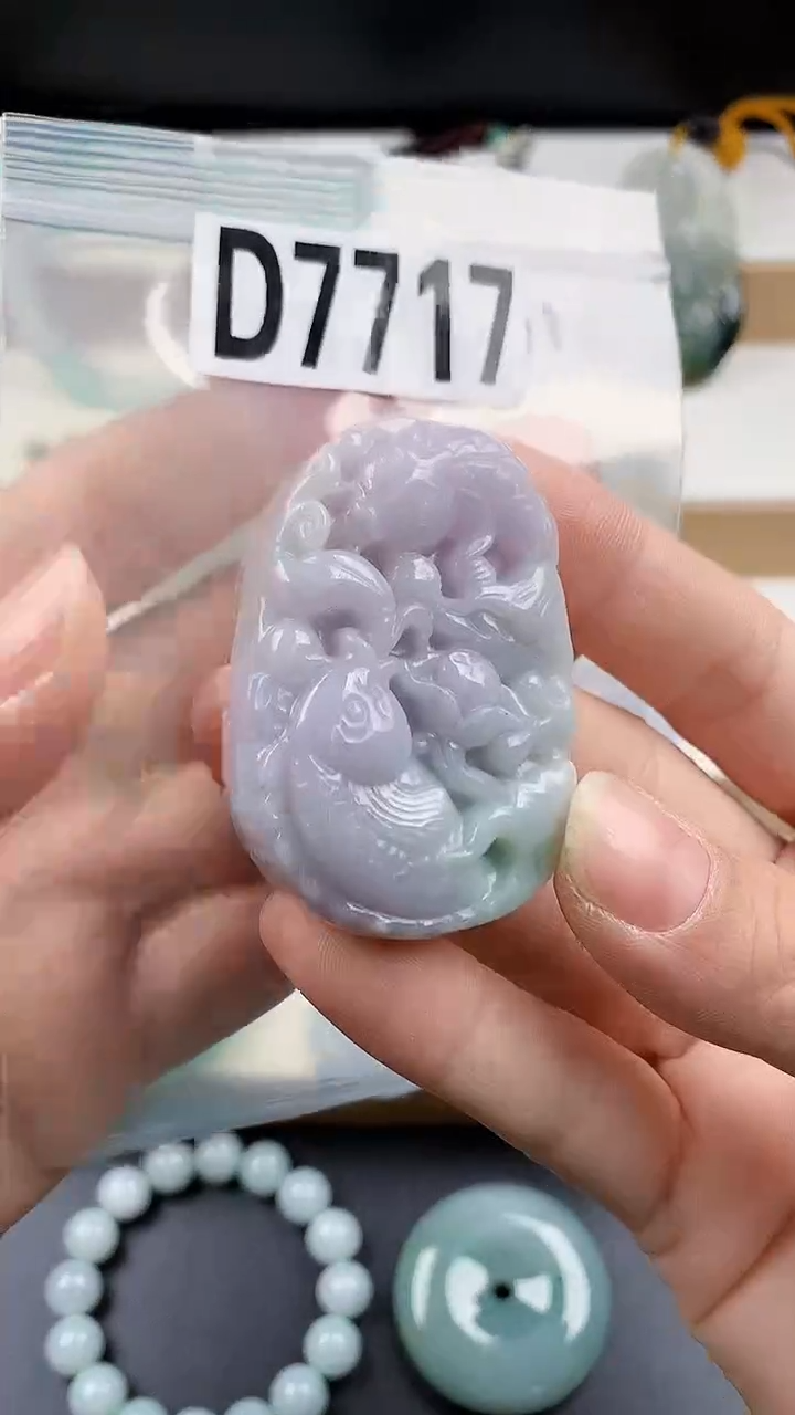 颈饰未镶嵌翡翠天然翡翠吊坠挂件