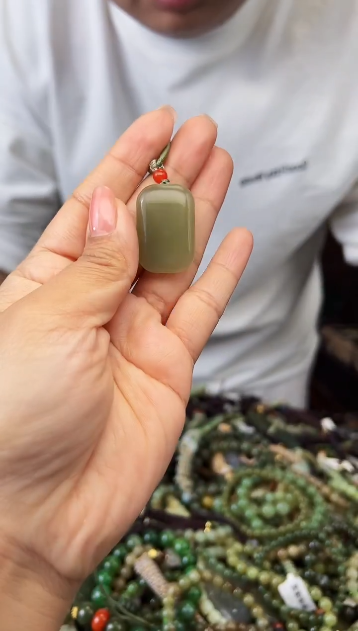 颈饰未镶嵌和田玉多样性发货拍一发一