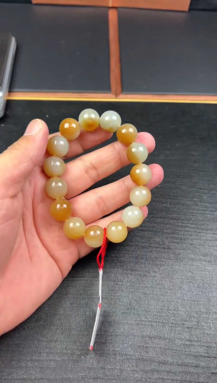 【闪购商品】和田玉手串未镶嵌且末金山微色差卡14