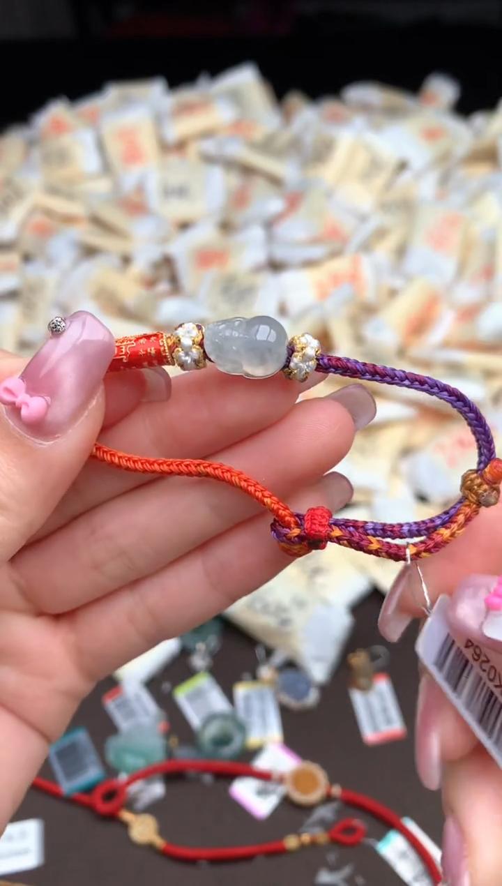 【闪购商品】翡翠挂件未镶嵌—