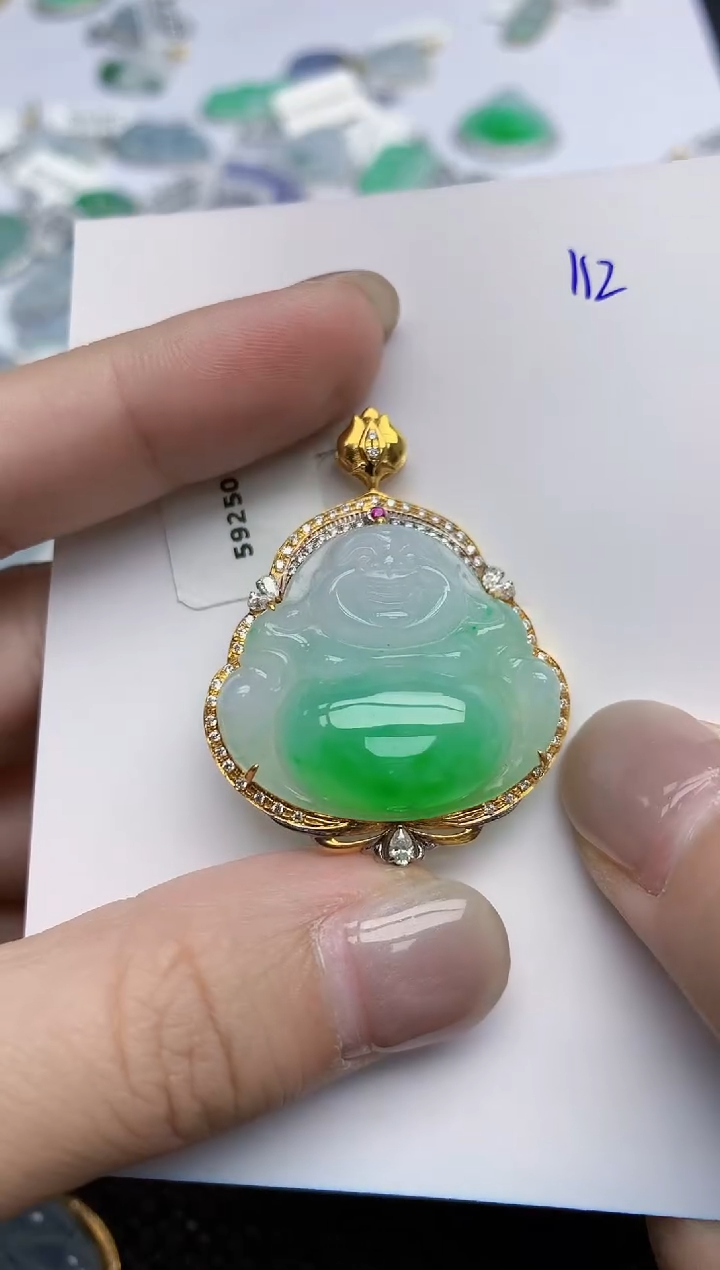 【闪购商品】翡翠颈饰18K金镶嵌天然翡翠A货