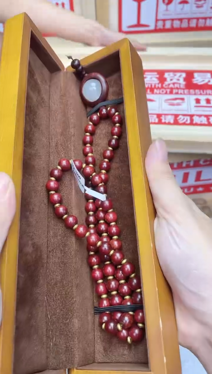精选闪购手串搭配无礼盒