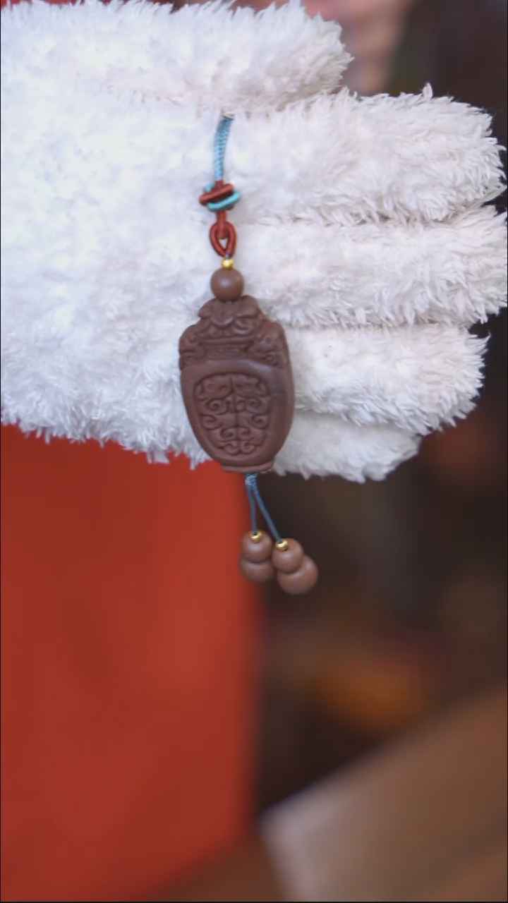 【闪购商品】泥塑龙涎念慈宝瓶脖挂孤品福利