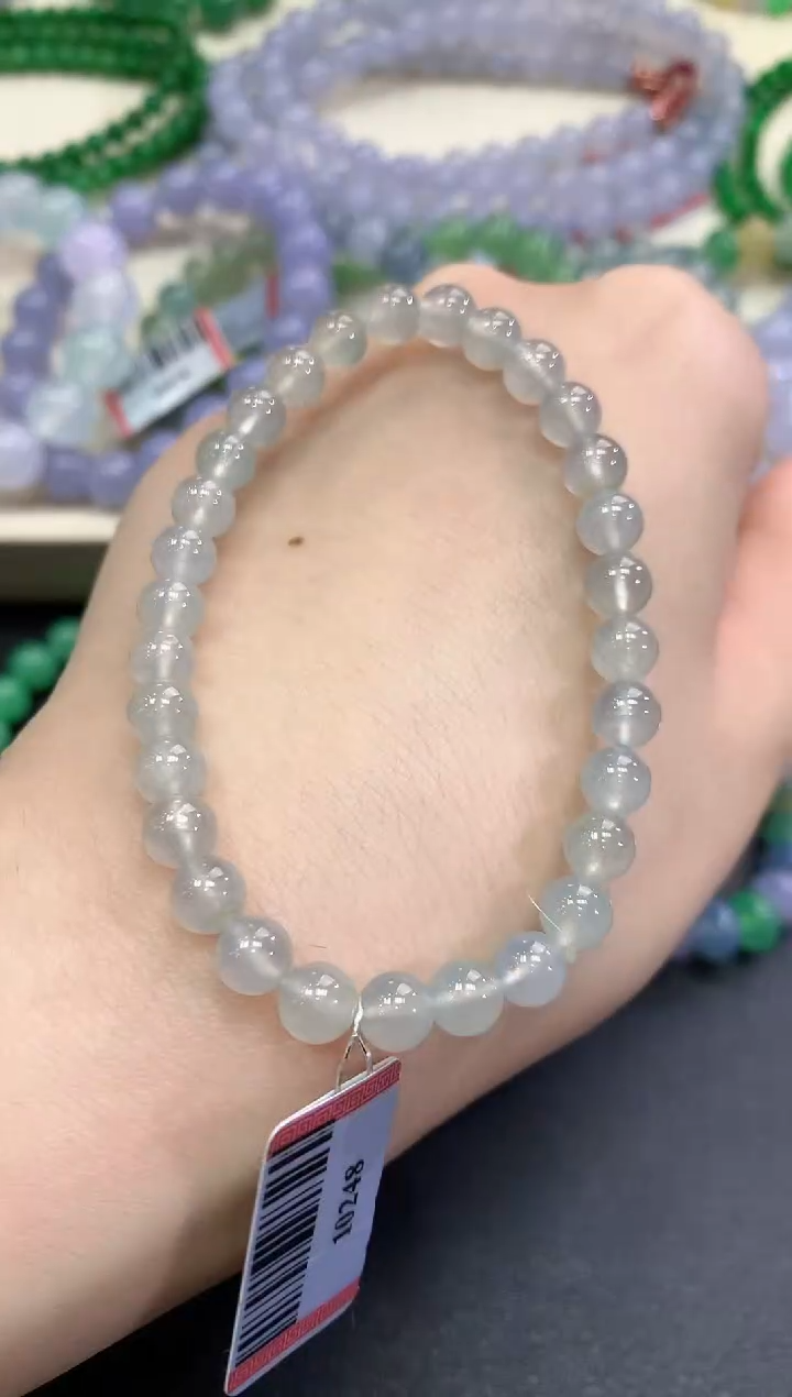 【闪购商品】翡翠手串未镶嵌D23      