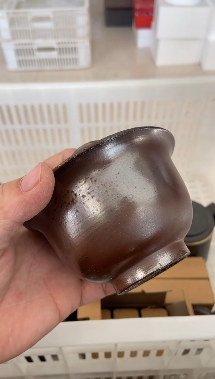 杯无运费险有瑕疵的摄影的产品有使用过的痕迹有点脏介意勿拍