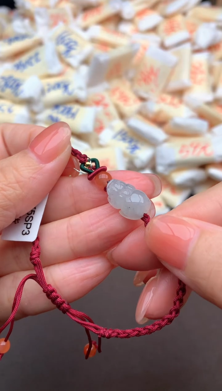 翡翠挂件未镶嵌一