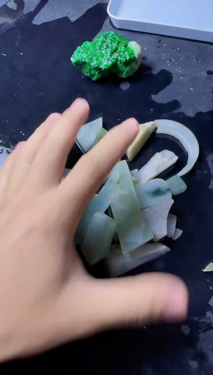 【闪购商品】翡翠颈饰未镶嵌149天然A货翡翠