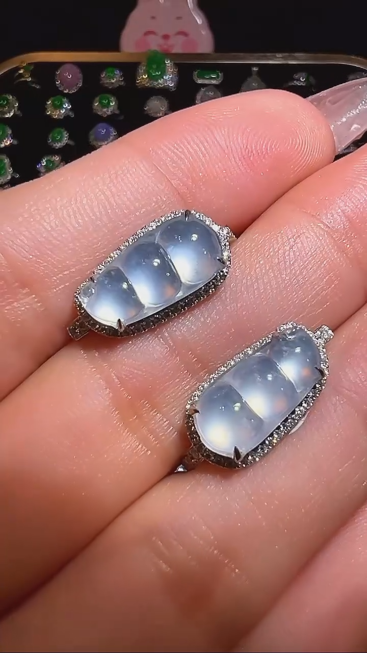 天然缅甸翡翠耳坠