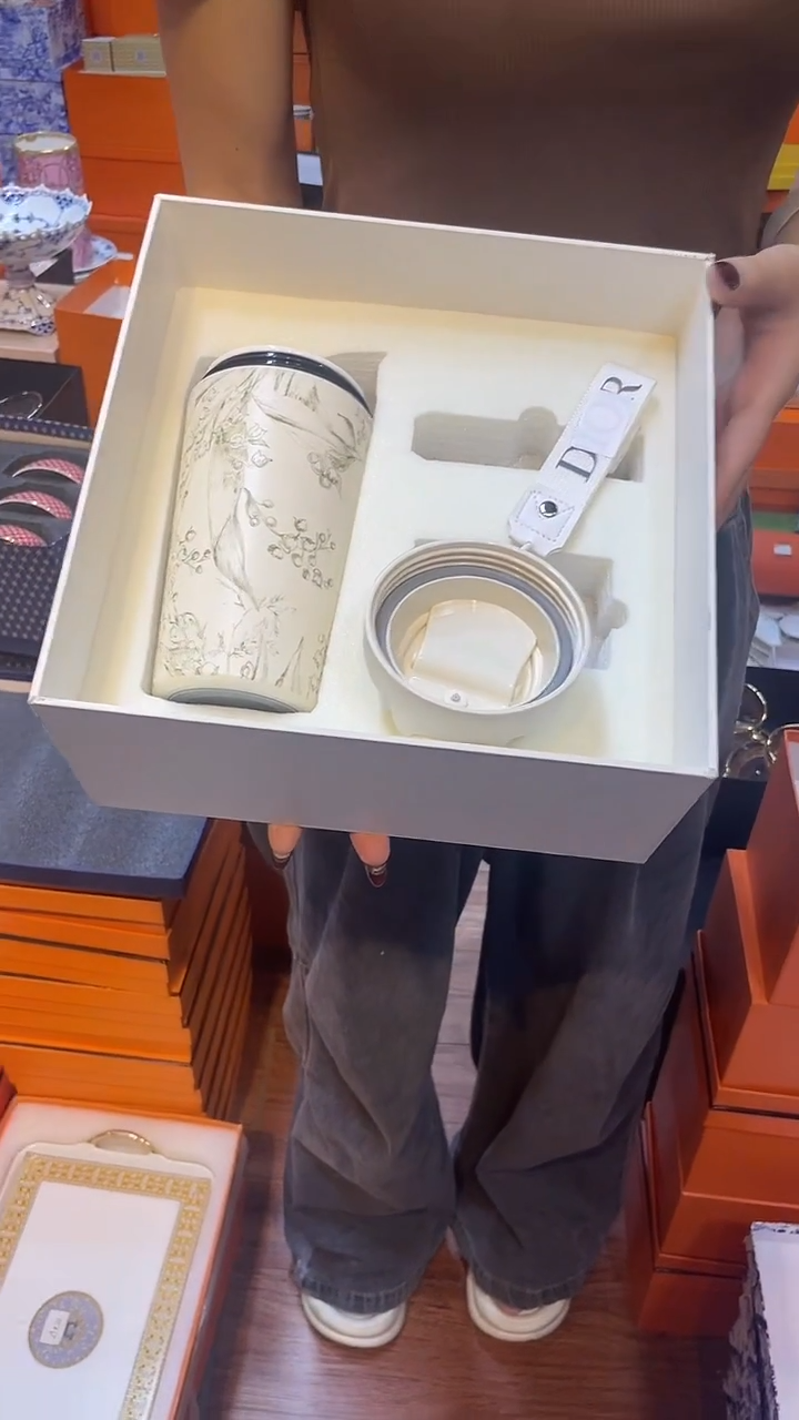 杯鸿辉家品牌瓷器，京东包邮！