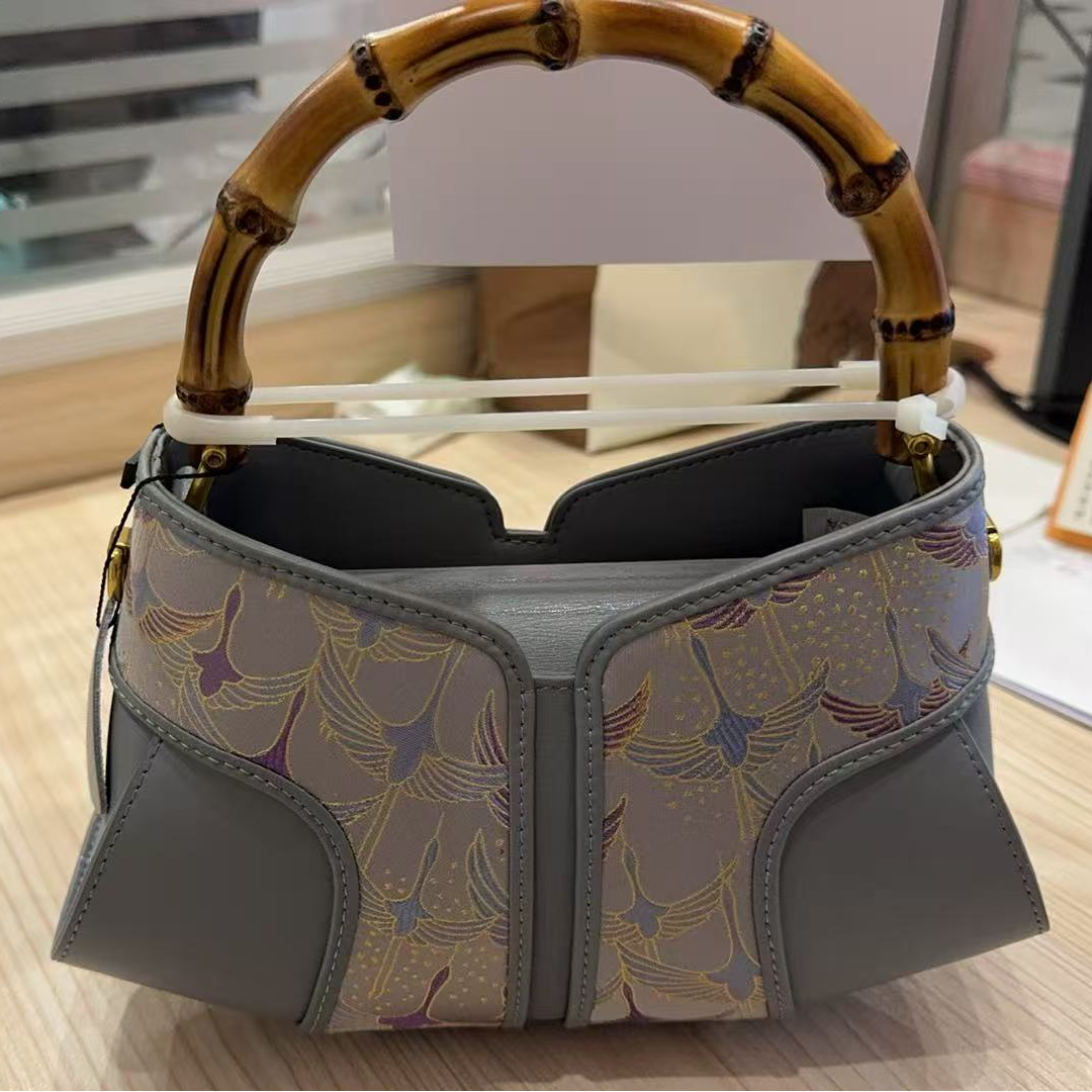 【美锦家】国风女款包包无衣 银灰KM-0213-M4