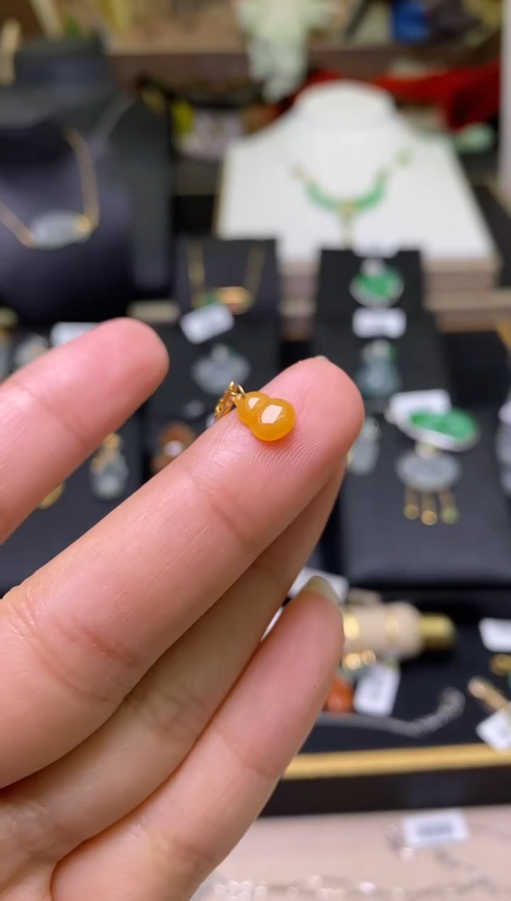 【闪购商品】翡翠颈饰18K金镶嵌净货18344