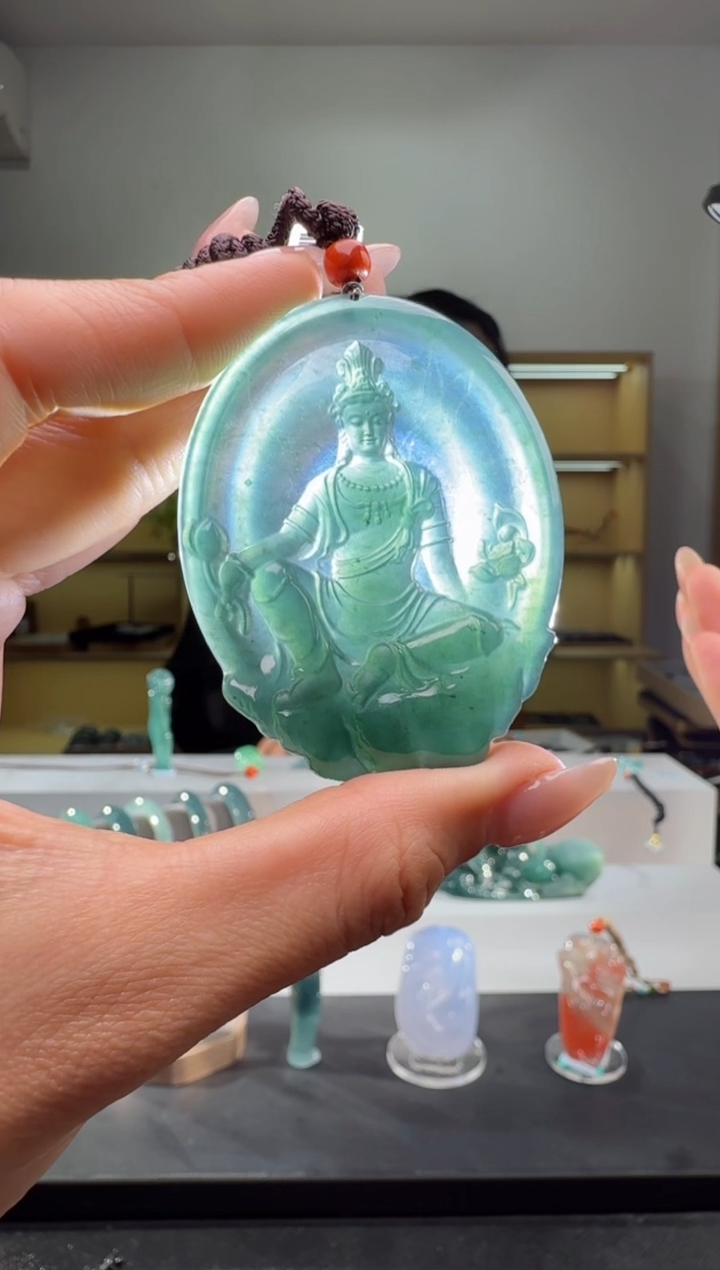 吊坠(不含链)未镶嵌翡翠观音