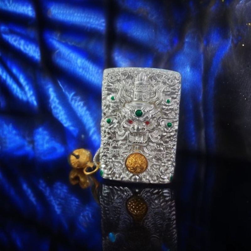 重甲套甲山鬼花钱煤油打火机 银