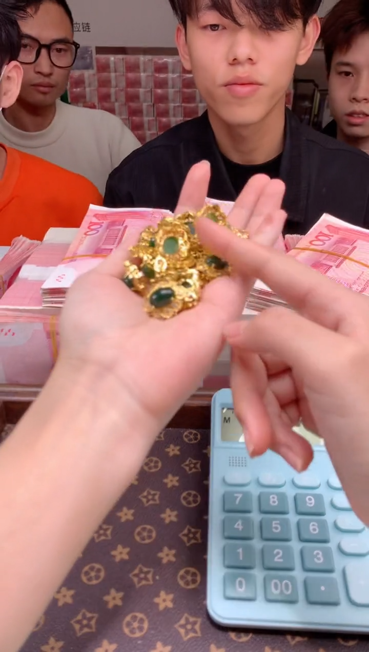 【闪购商品】翡翠颈饰未镶嵌天然A货翡翠-多样性发货