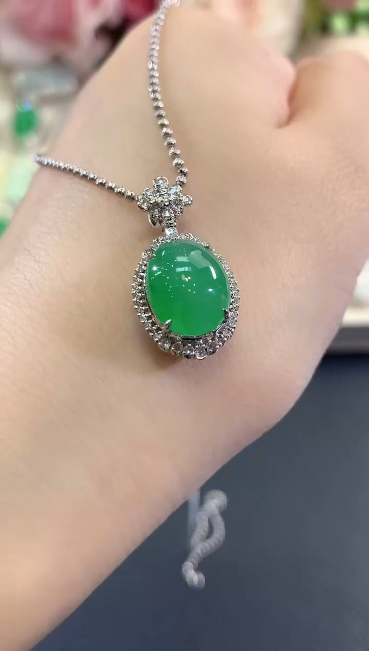 吊坠(不含链)18K金镶嵌翡翠b111     