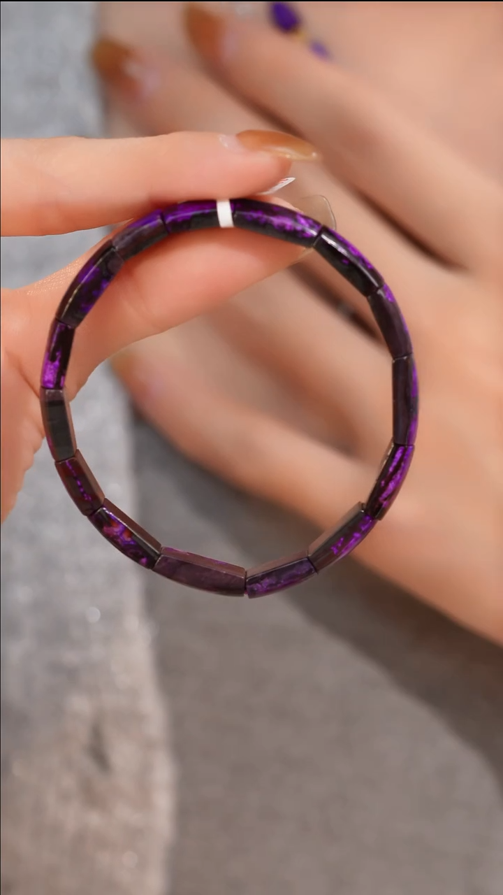 【闪购商品】苏纪石（舒俱来）手链未镶嵌舒俱来红丝绒手牌