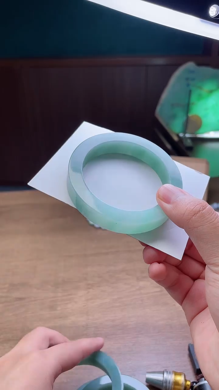 定制翡翠手镯未镶嵌定制