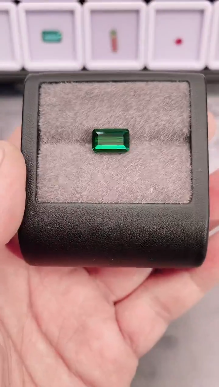 未镶嵌裸石碧玺4.0