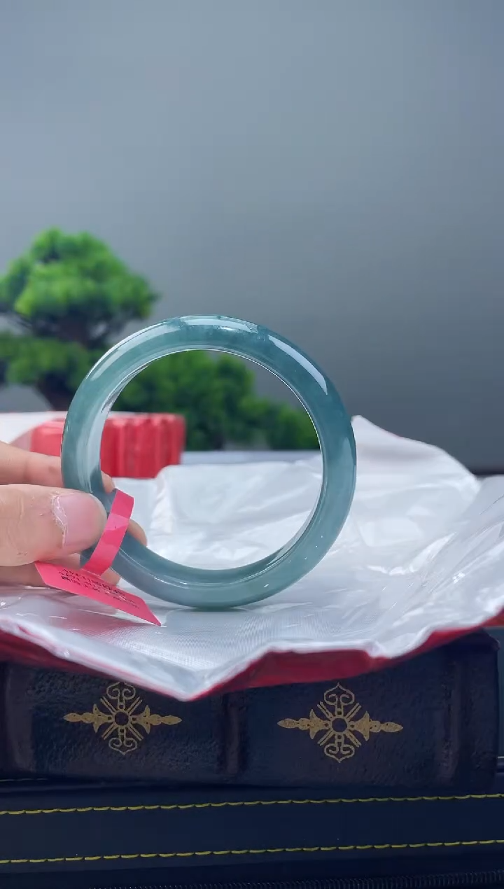 【闪购商品】翡翠手镯未镶嵌手镯5