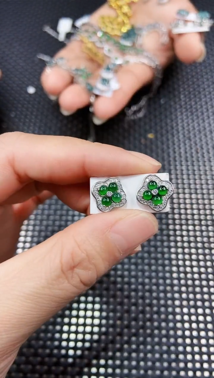 【闪购商品】翡翠耳饰未镶嵌111111111