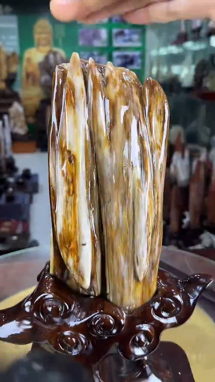 缅甸天然树化玉摆件