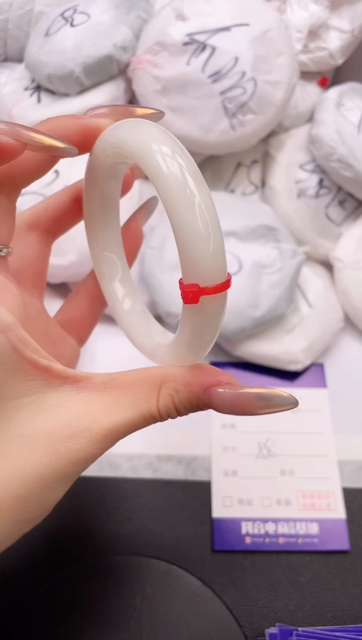 【闪购商品】和田玉手镯未镶嵌30K228-58