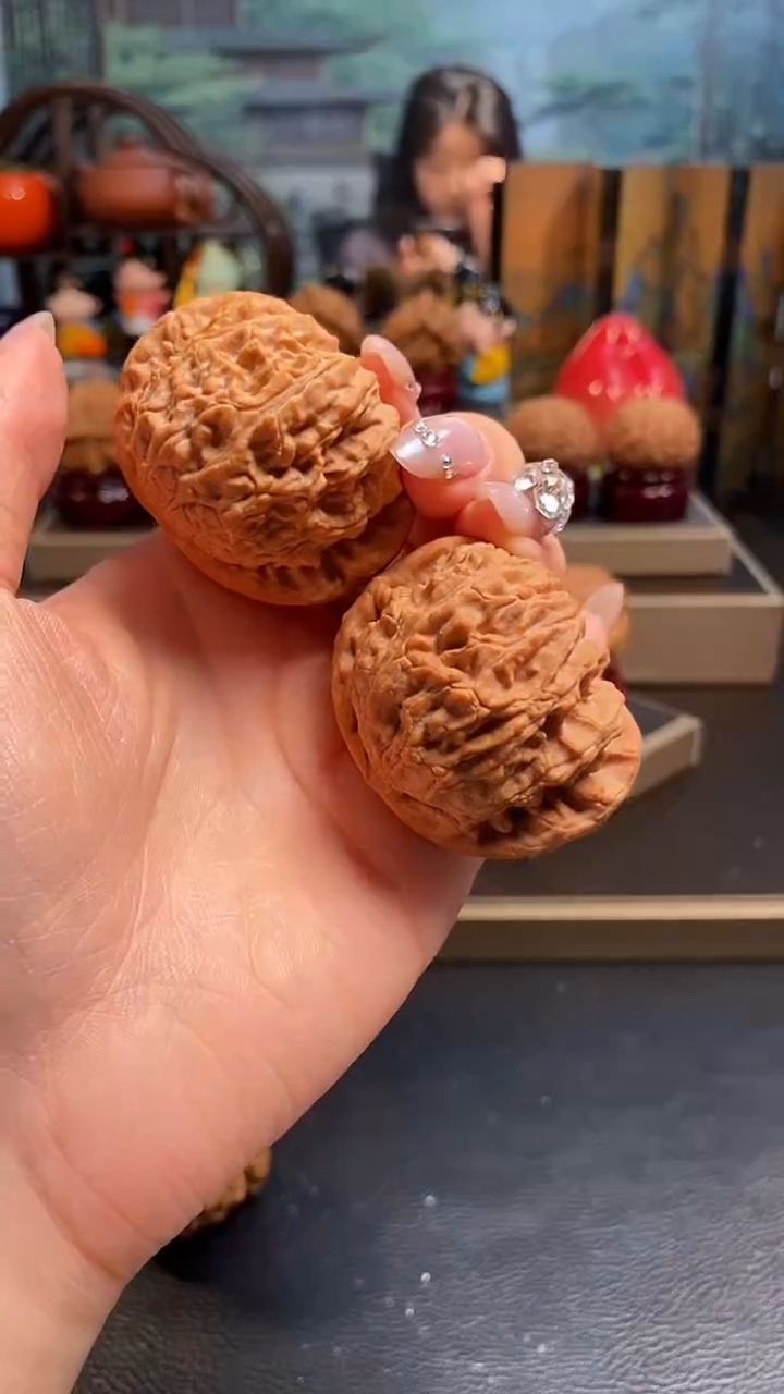 【闪购商品】文玩核桃吊坠K426白狮子47