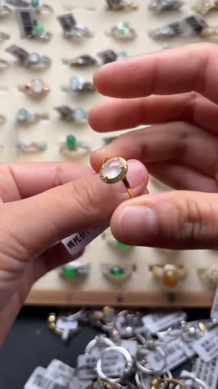 【闪购商品】翡翠戒指银S925镶嵌缅甸天然A货翡翠