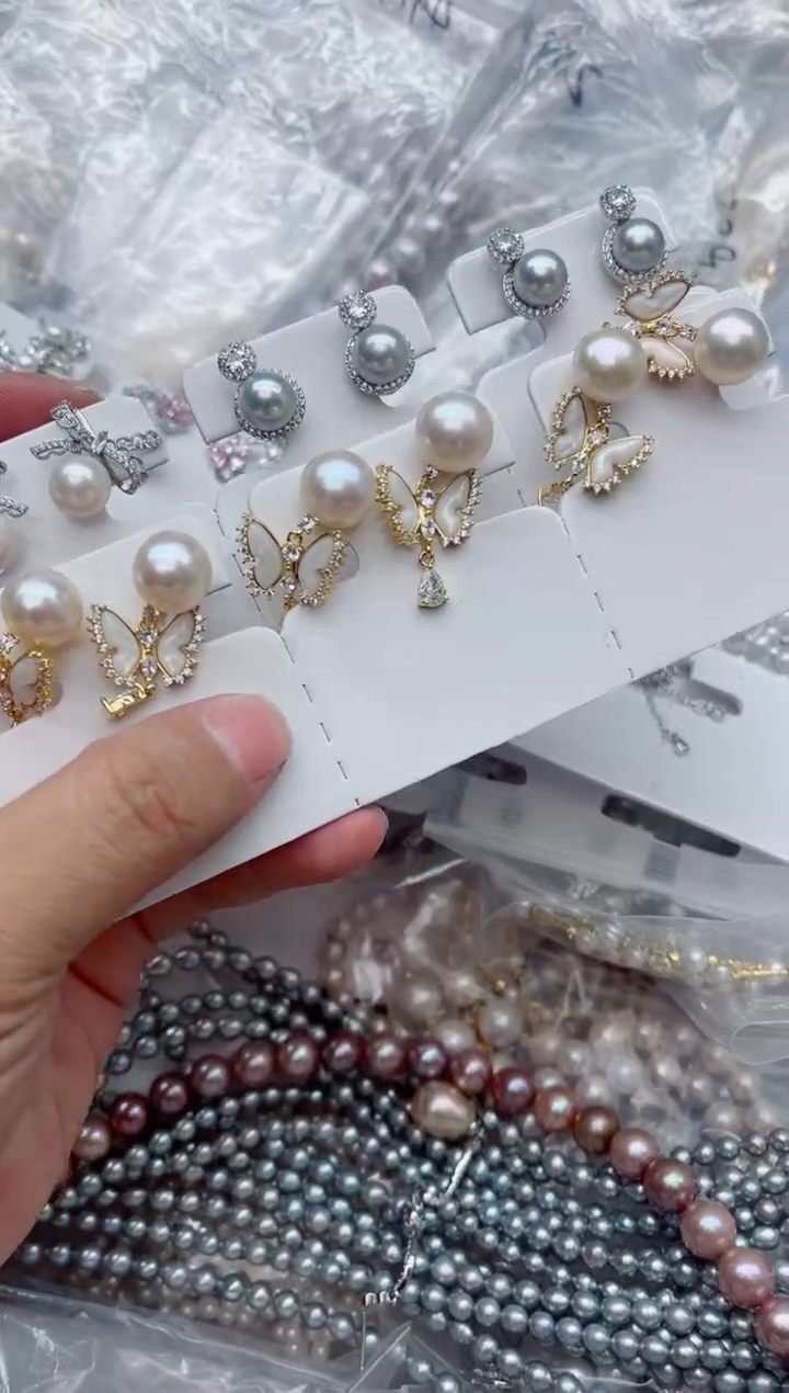 未镶嵌耳饰淡水珍珠多样性发其一，非无暇