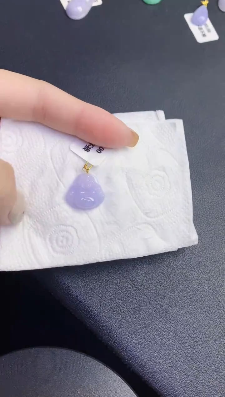 颈饰18K金镶嵌翡翠缅甸天然翡翠A货