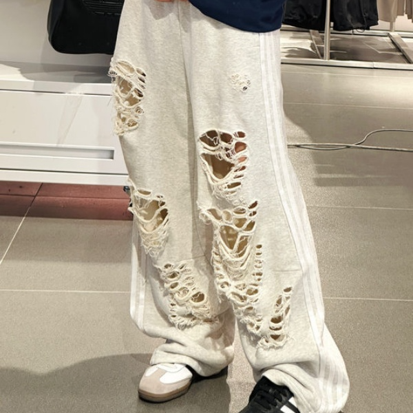 adidas/阿迪达斯三叶草DISTRESSED JOGGER 纯棉破洞运动裤 KC8822