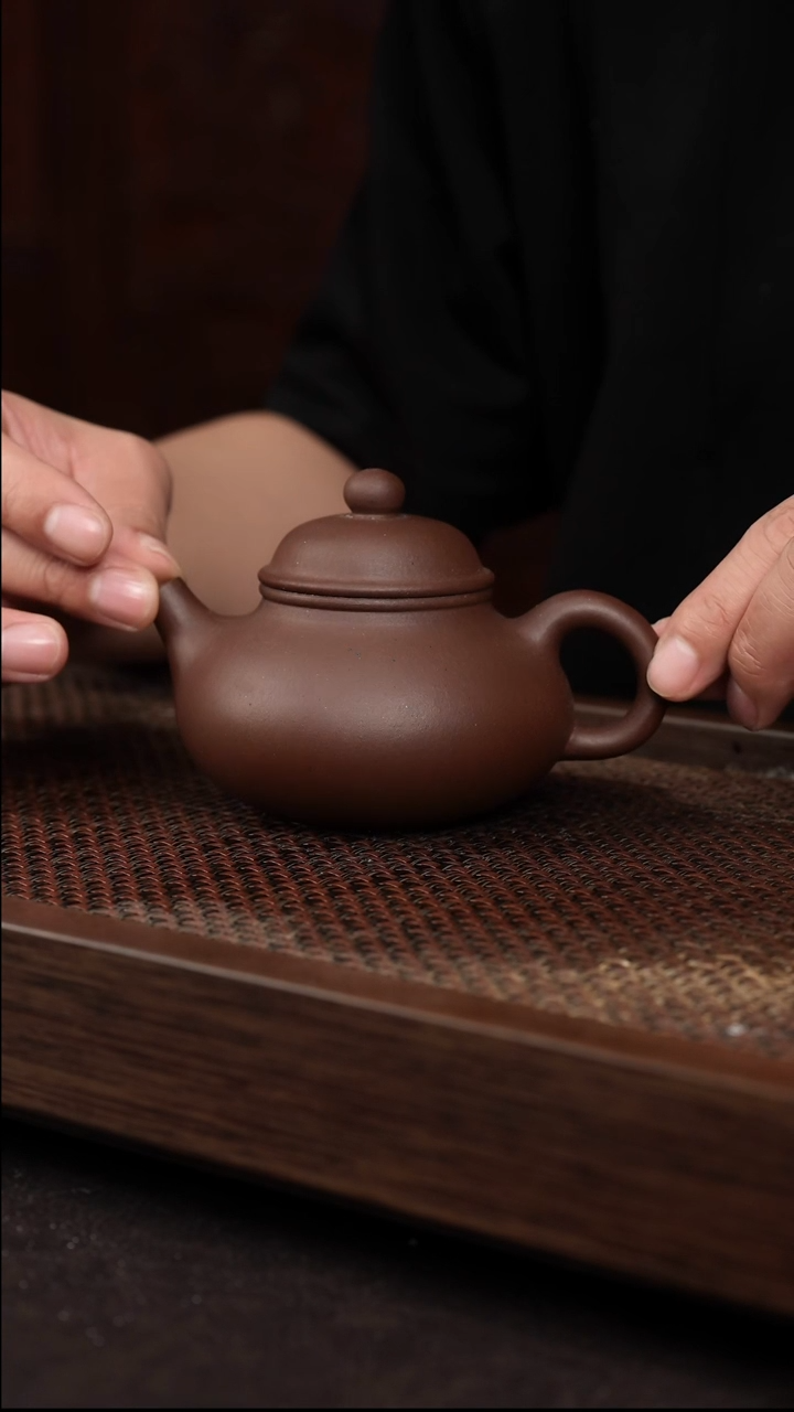 茶壶紫砂紫泥容天