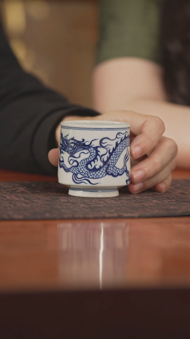 【瓷见如故】毛仔柴窑青花龙纹马蹄杯