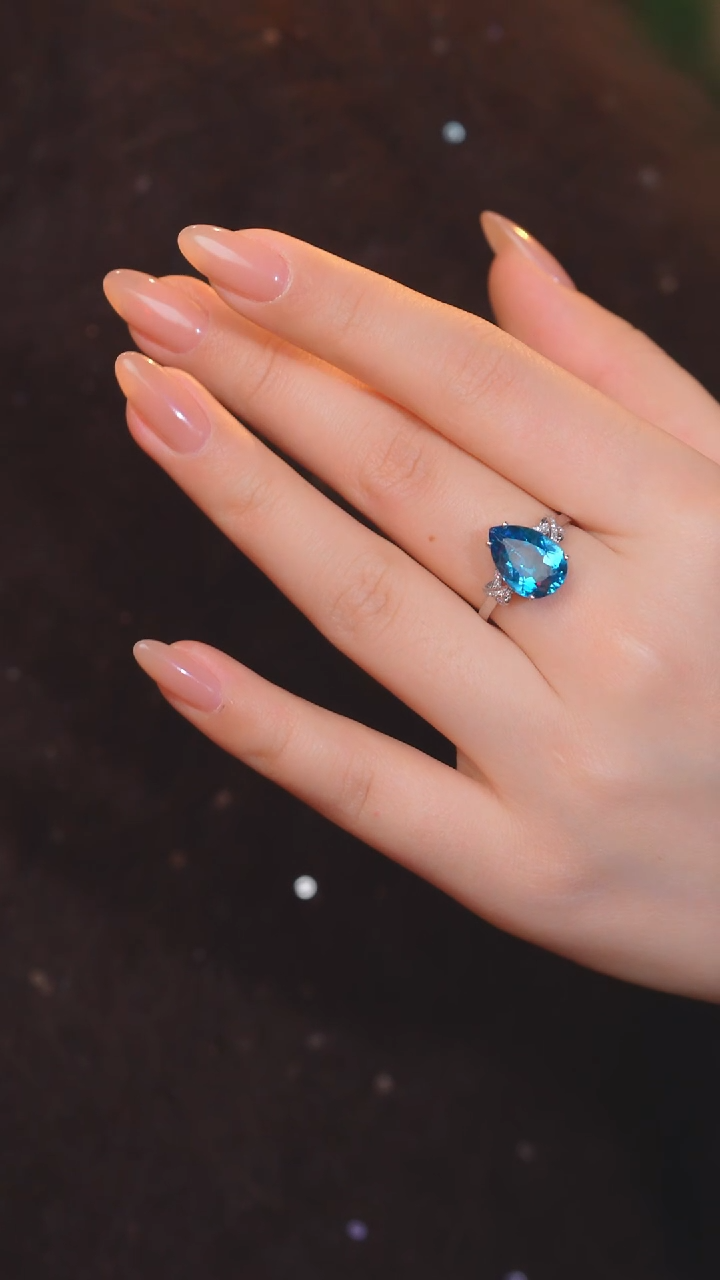 【九华山】*托帕石戒指*18K金镶嵌U4674