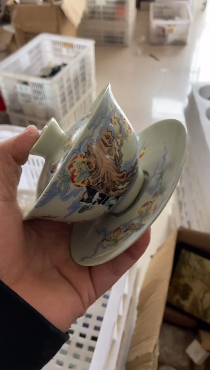 无运费险有瑕疵的摄影的产品有使用过的痕迹有点脏介意勿拍