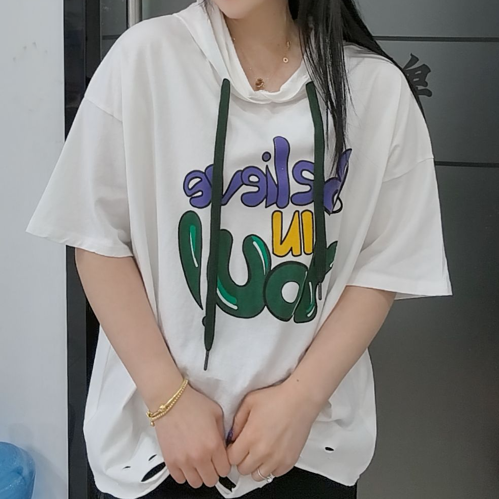 【七沐服饰】6552连帽破洞短袖棉T恤夏季潮牌女装时尚宽松休闲百搭