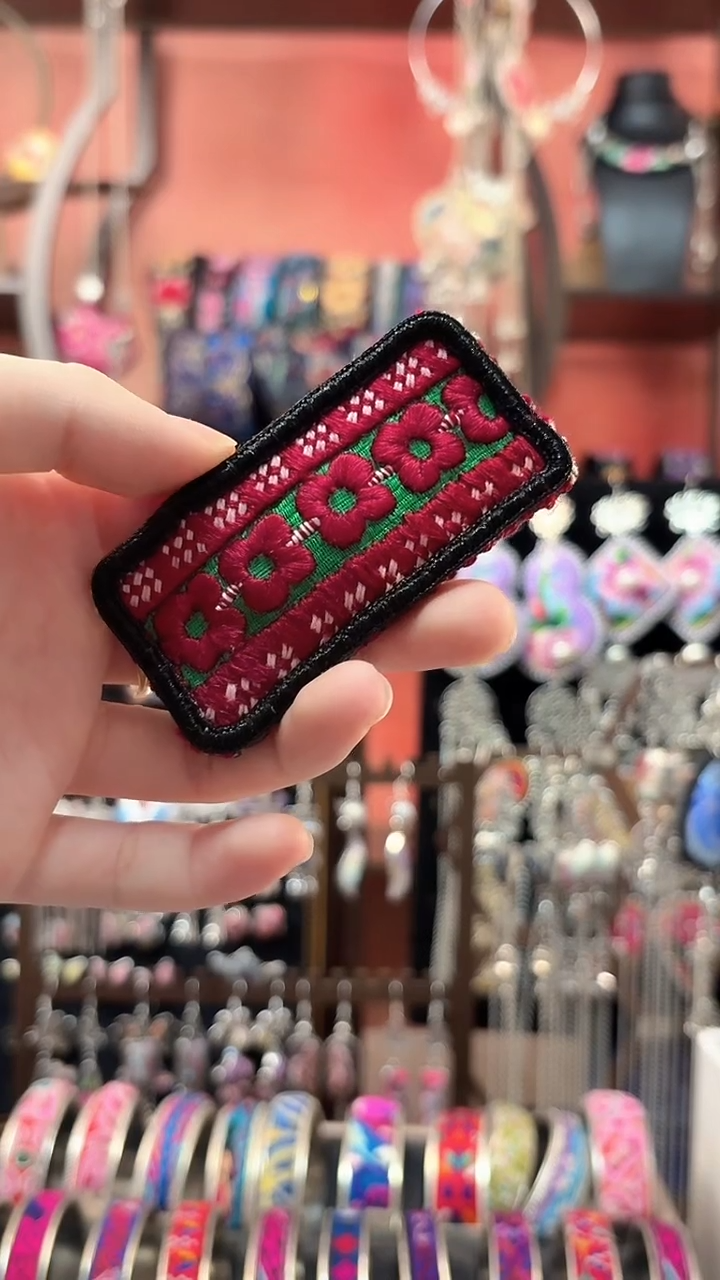 织绣 云织谣民族风精美饰品   140