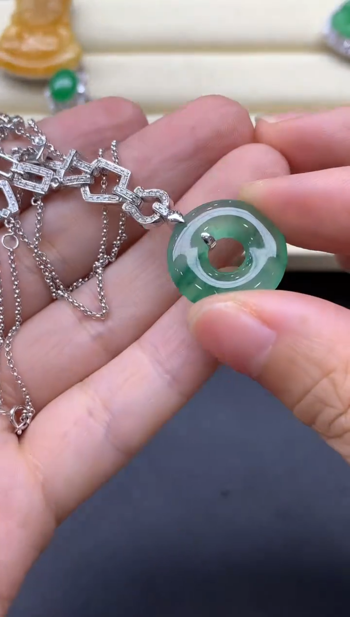 【闪购商品】翡翠颈饰18K金镶嵌-中国好珍宝241