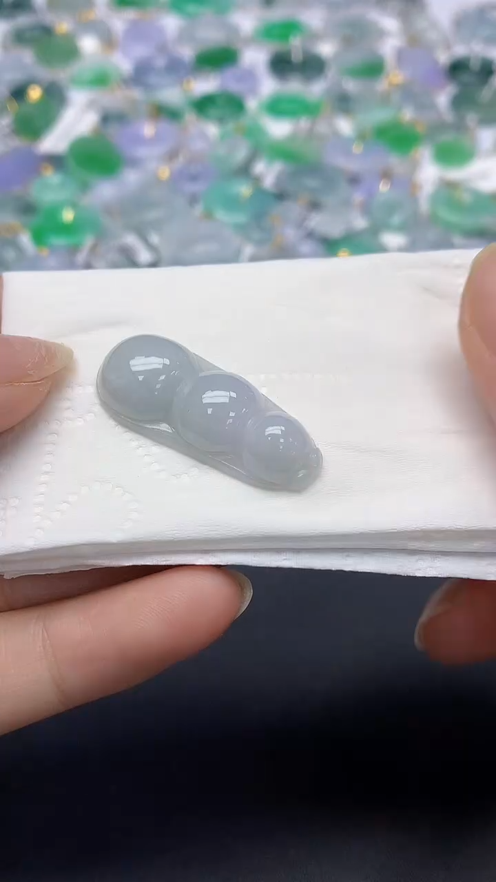 翡翠未镶嵌颈饰天然缅甸a货翡翠