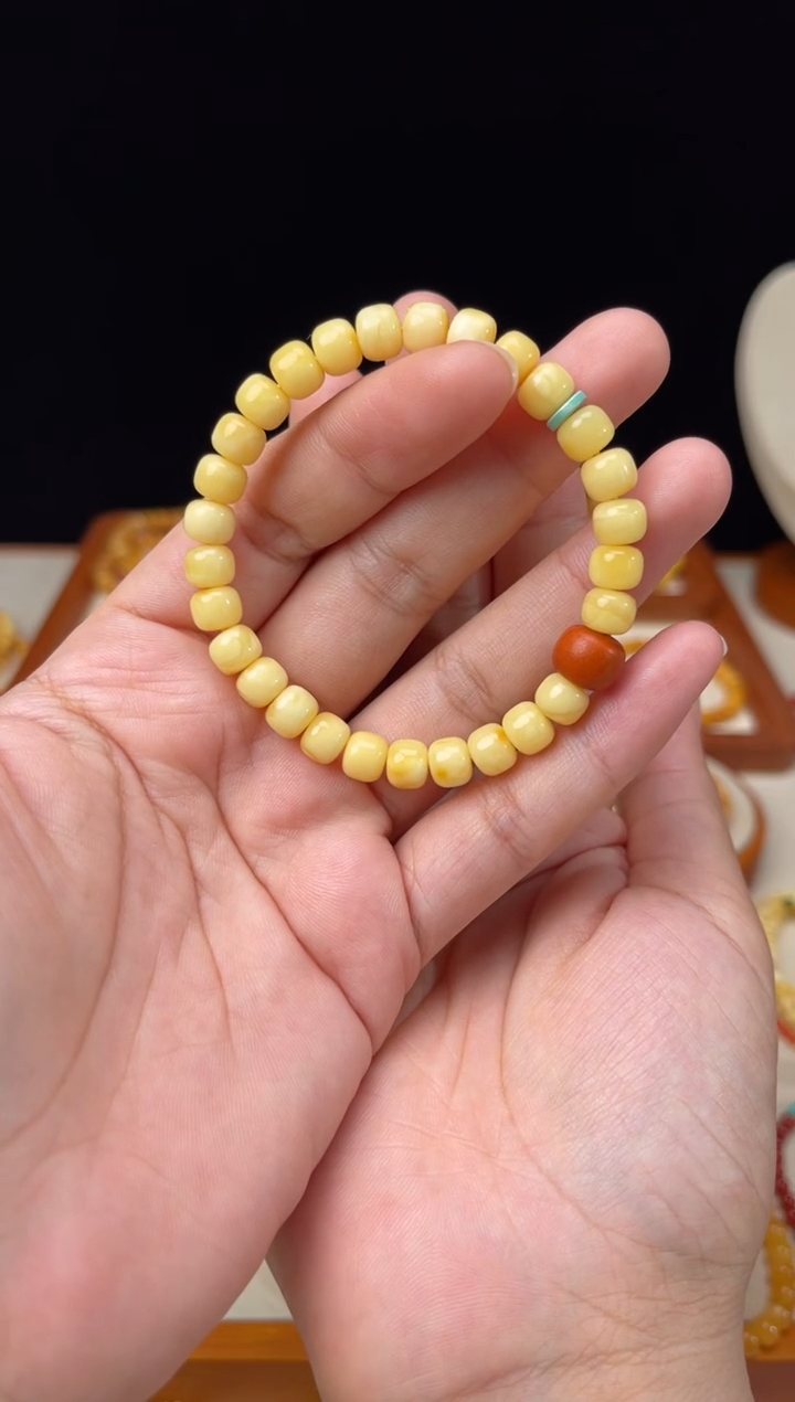 未镶嵌蜜蜡手链满蜡浓白老型7MM+