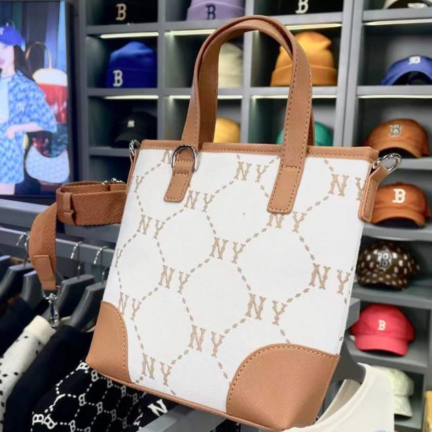 CLNKEL联名款字母194卡其色手拿包