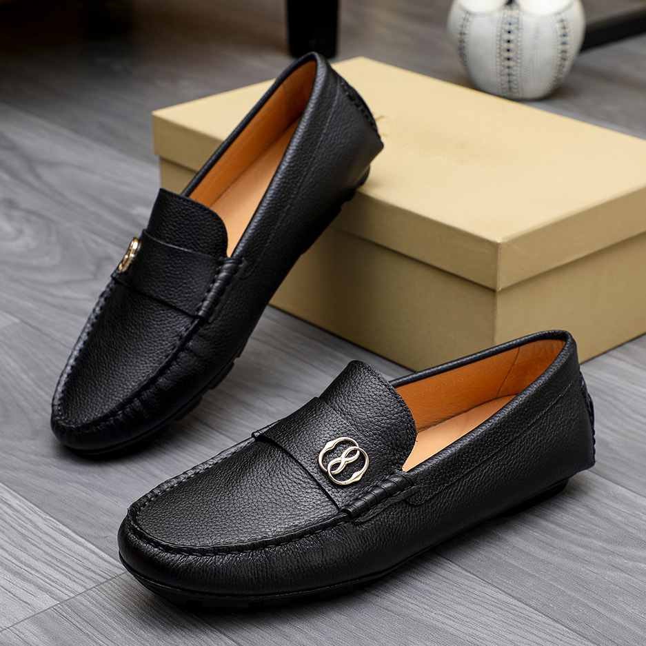 时尚男士休闲皮鞋2025爆款高档时尚潮流商务皮鞋一脚蹬软底男鞋