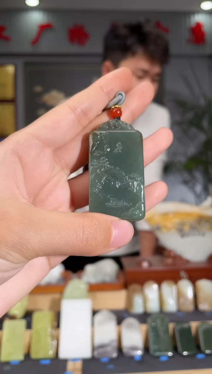 【闪购商品】和田玉（糖玉）颈饰未镶嵌拍一发一 多样性发货