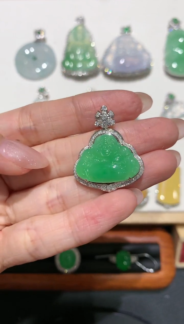 翡翠18K金镶嵌吊坠(不含链)团购1
